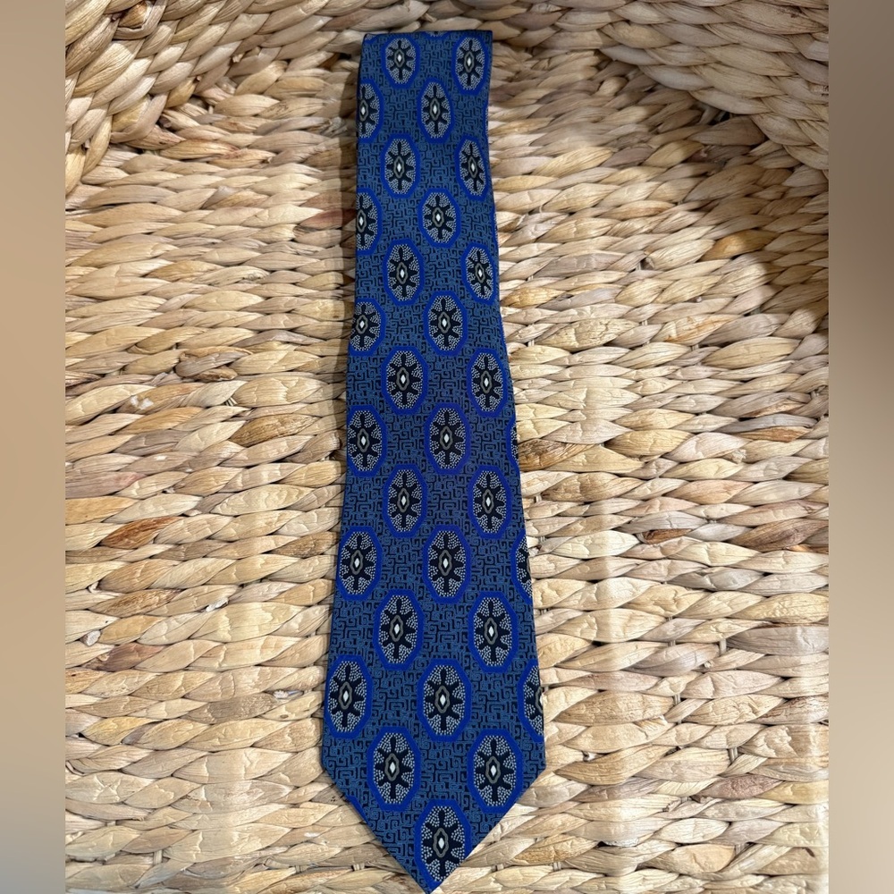 Giorgio Armani Blue and Black‎ Patterned Tie